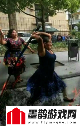 神秘老太太为何山上买刀