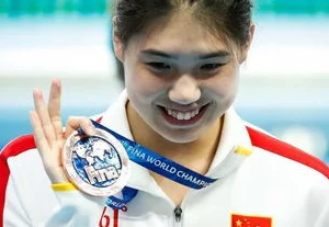 野马游泳孟月艾伦