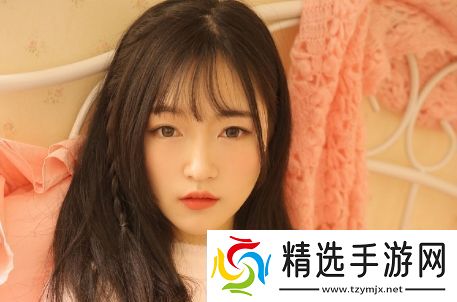 旅行者缩小进纳西妲的游戏