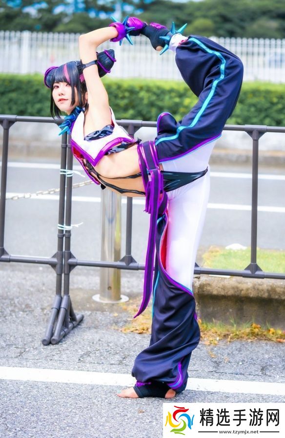 樱花妹COS街头霸王6韩蛛俐俏皮邪魅十分还原！