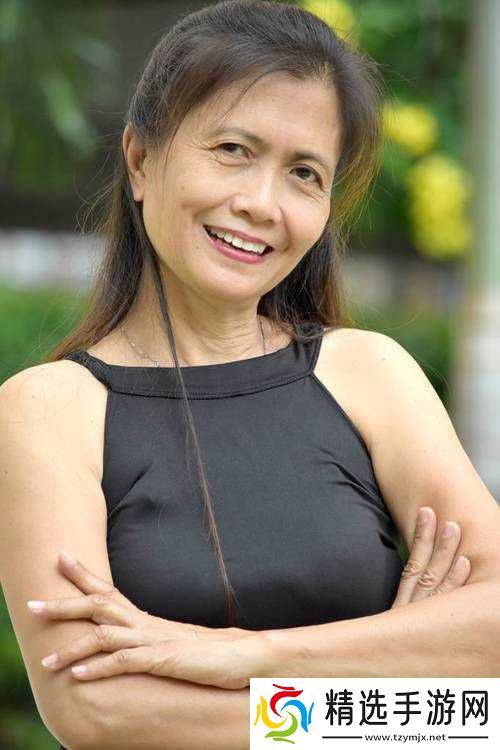 FREEZEFRAME丰满老妇