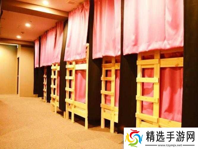 胶囊旅馆里传播热量樱花的独特景象