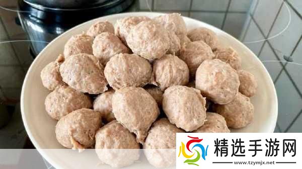 每天都在汆肉中醒来奶油尖尖