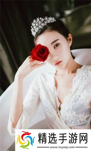 只穿一件外套坐公交车