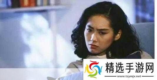 53岁大妈恋上小奶狗