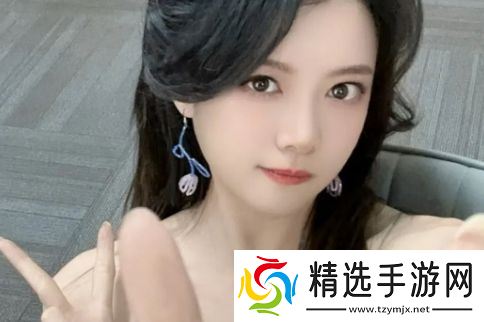 骆歆回应年收入才16万,称开场秀衣服都是自费,网友:LPL这么抠门吗