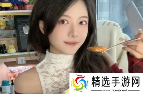 骆歆回应年收入才16万,称开场秀衣服都是自费,网友:LPL这么抠门吗