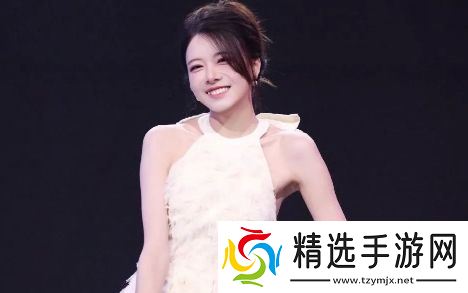 骆歆回应年收入才16万,称开场秀衣服都是自费,网友:LPL这么抠门吗