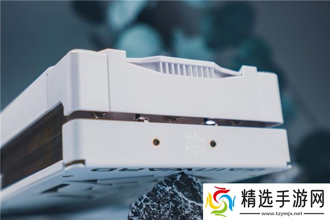 开启DLSS 4 步入4K游戏新门槛，耕升 GeForce RTX 5070 踏雪 OC 灵动来袭！