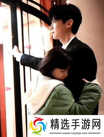 《难哄》桑延好身材藏不住，八块腹肌太吸睛，难怪温以凡能两情相悦