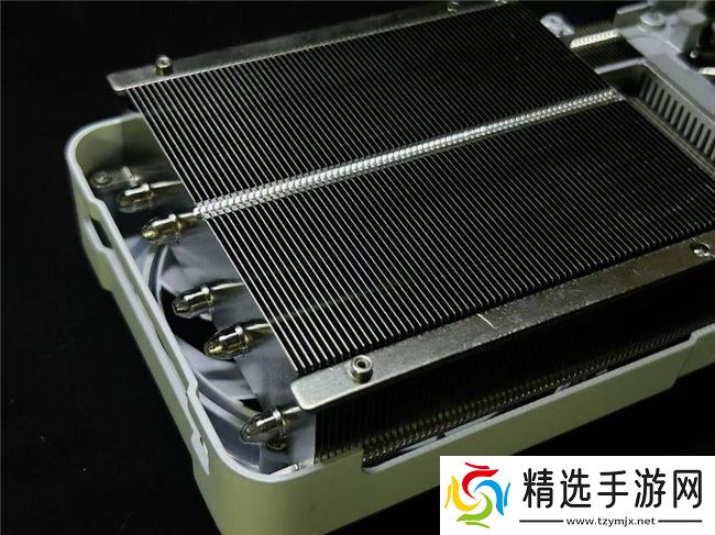 影驰 GeForce RTX 5070 Ti 金属大师 OC评测：DLSS 4超强发挥