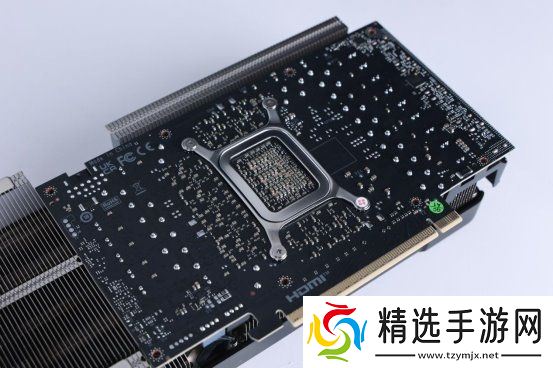 支持DLSS4，从“新”出发