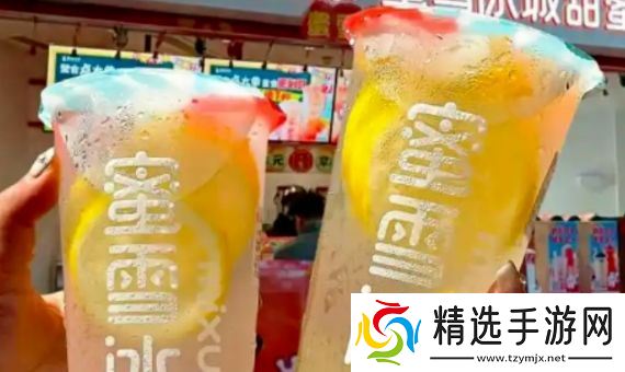 蜜雪冰城柠檬水又出节奏,被曝用隔夜鲜果切片,网友:柠檬也要睡觉