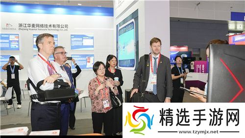 创新驱动新飞跃，螃蟹游戏服务网精彩亮相第三届数贸会