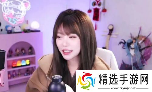 周淑怡成人自考拿下大专文凭，直言以后是大专生了，网友：我不信