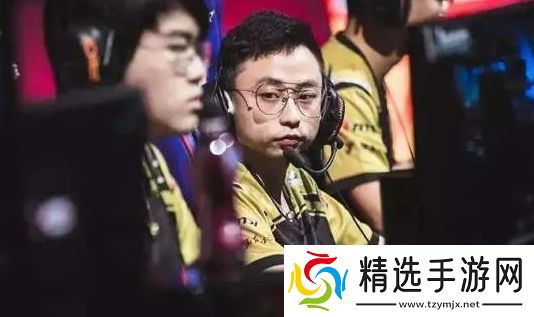 LOL知名主播自曝要退网，称进厂都比直播强，网友：合同要到期了吧