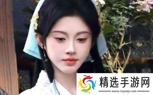 鞠婧祎又变脸，新剧照路人图曝光，锥子鼻尖下巴，网友：太夸张了