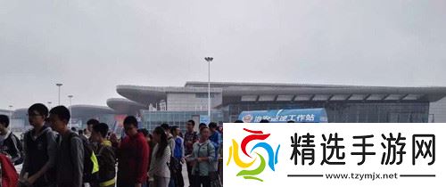 第十届武汉艾妮动漫游戏展元旦开幕 新年特别版百鬼夜行