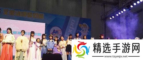 第十届武汉艾妮动漫游戏展元旦开幕 新年特别版百鬼夜行