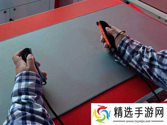 任天堂谈Switch 2磁吸手柄的设计:一开始没有助力解锁