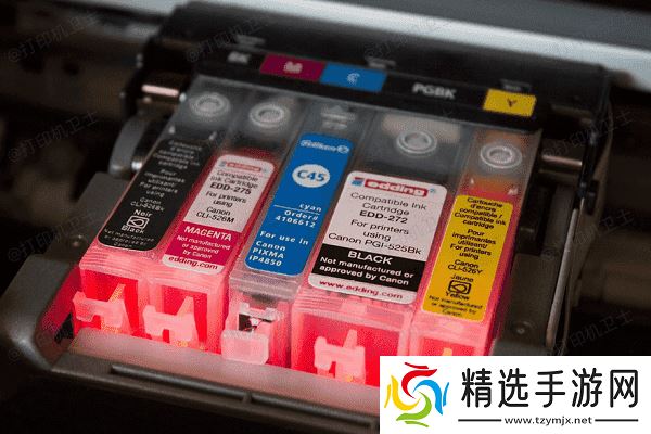 检查墨盒或碳粉盒是否漏墨或损坏 检查墨盒或碳粉盒是否漏墨或损坏