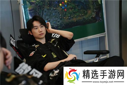 虎娘日报：拳头官宣将免费送限定皮肤 Xun上演教科书千珏