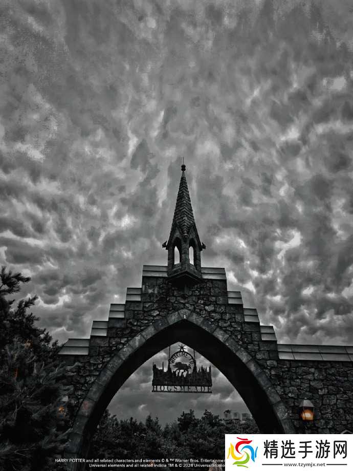 霍格沃茨乌云笼罩，网友误以为食死徒来袭：城堡的神秘时刻