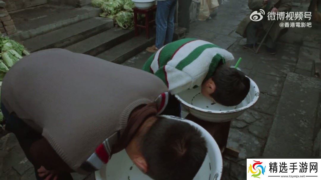 80后回忆杀！62岁李连杰和41岁谢苗再度同框饰演“父子”