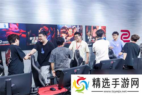 冠军之外,卓威让高校电竞有了“甲子园”的眼泪与传承