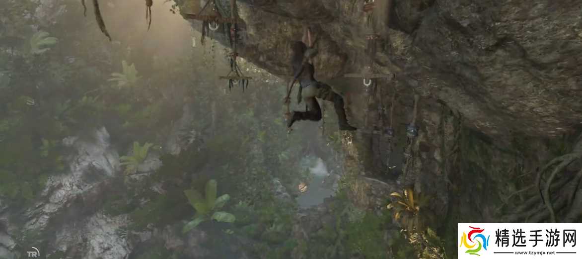 古墓丽影暗影怎么荡绳子