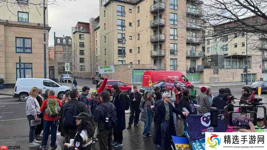 被开除员工在R星总部外激烈抗议 《GTA6》前景堪忧